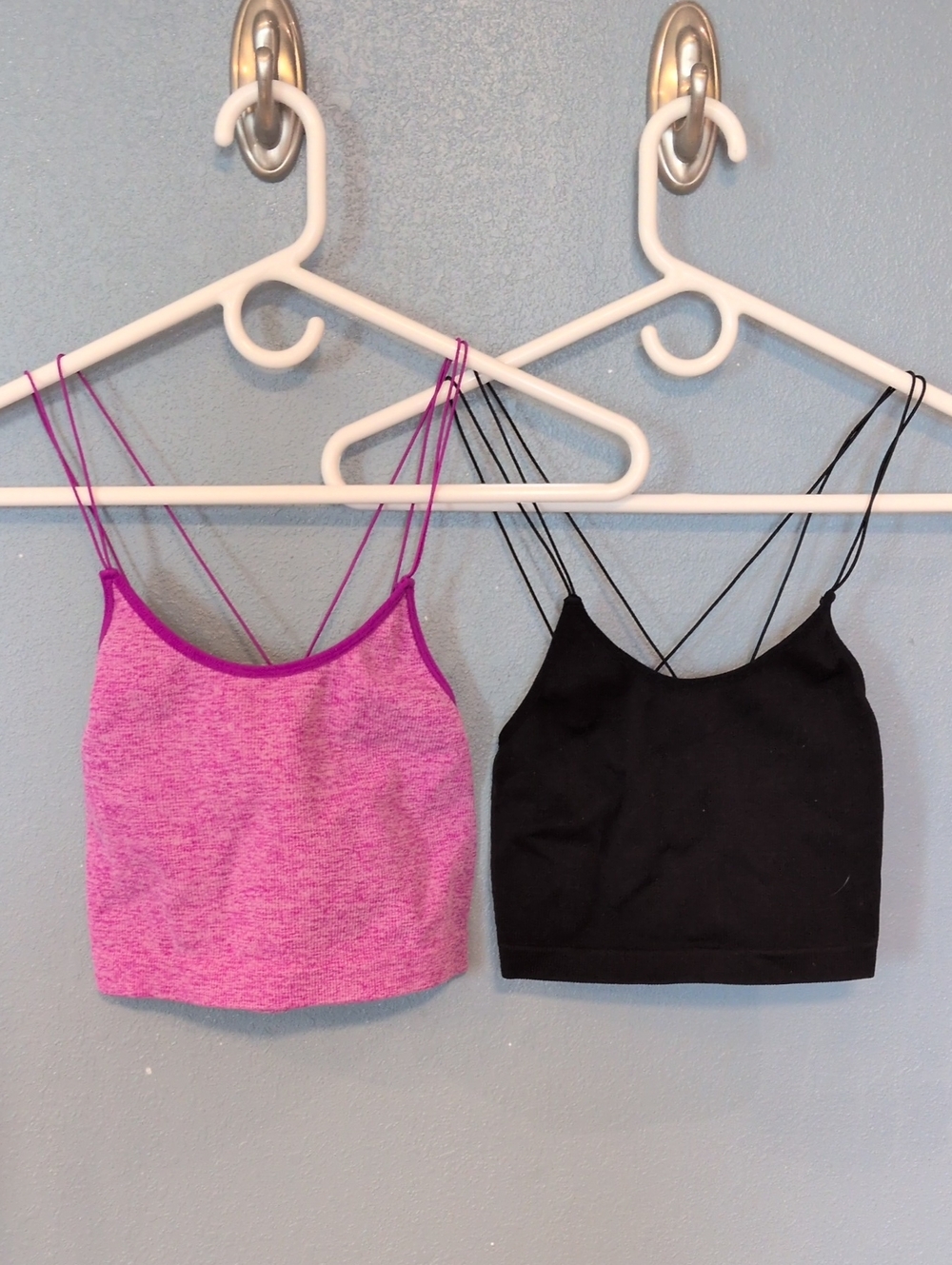 No Boundaries Strapy Crisscross Ribbed Knit Sports Bras Activewear Athletic Gym